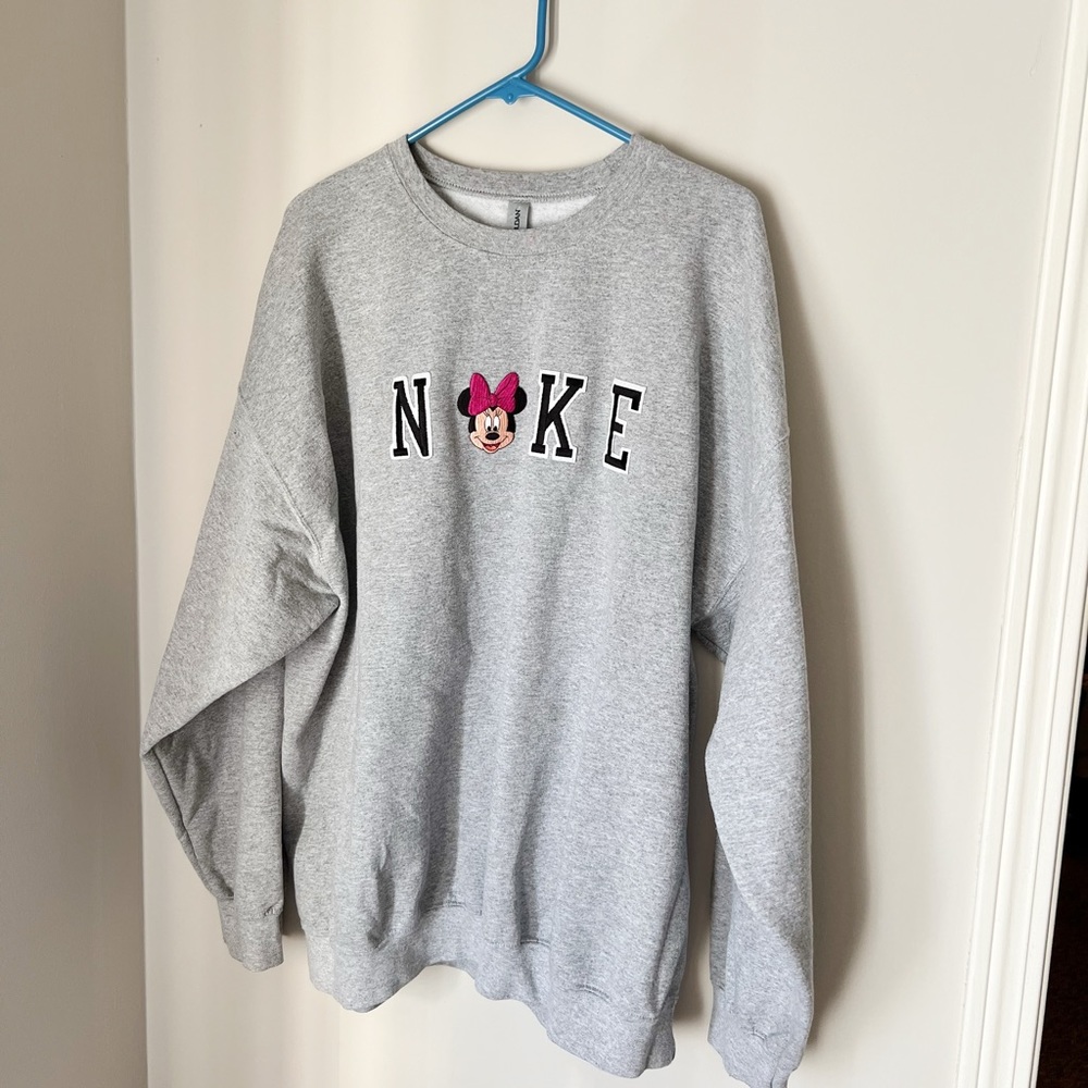 Minnie Mouse sweatshirt